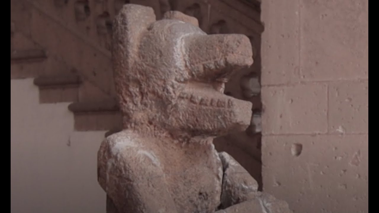 Entrega de pieza arqueológica Hombre - Coyote al Centro INAH Michoacán