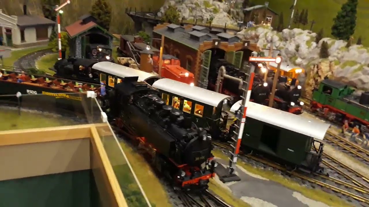 Sonderzug mit 2DL Bh 86in Erz u LGB Gb Ausstellung im 1.Räucherm Museum von 14.02.26 Teile 7-14.
