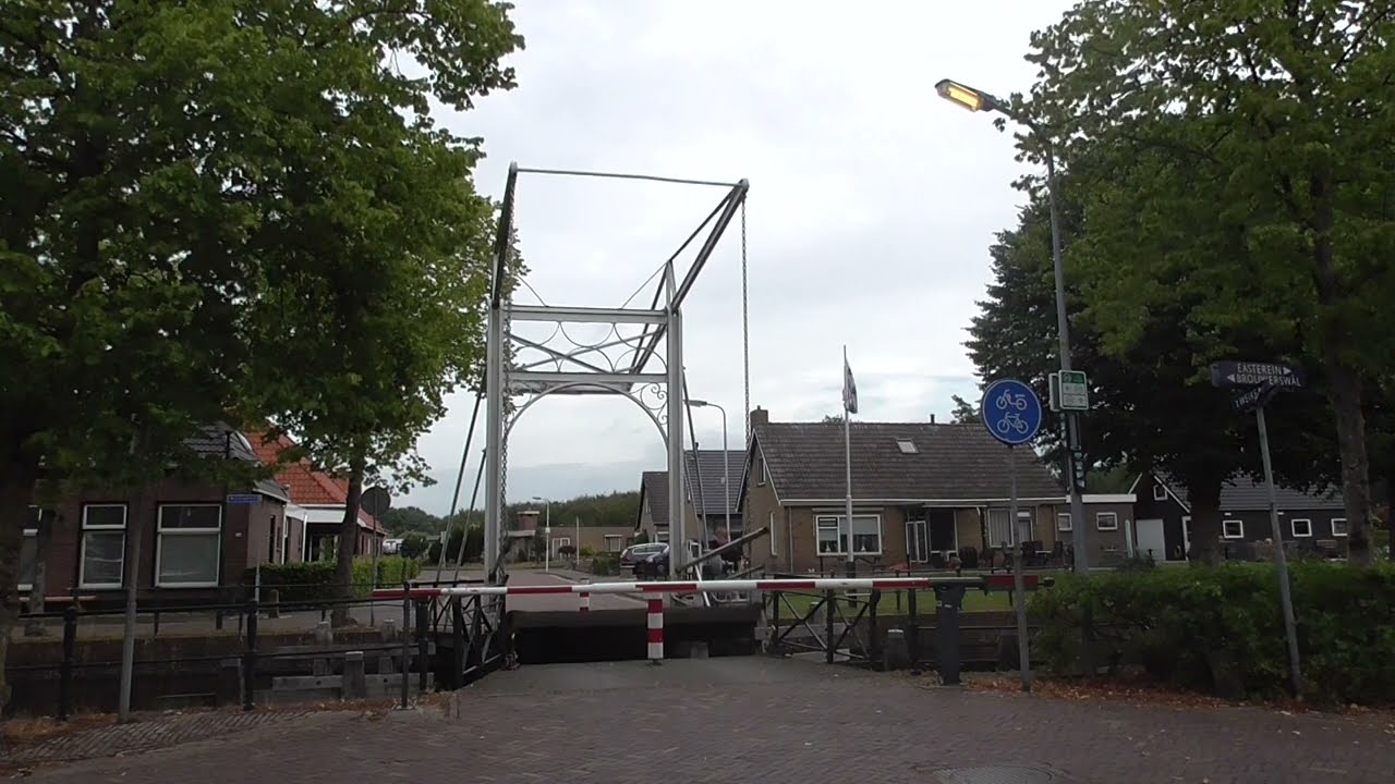 Brugopening Koartsweachtersbrêge De Gordyk Ophaalbrug Drawbridge/ Pont-levis/ Klappbrücke