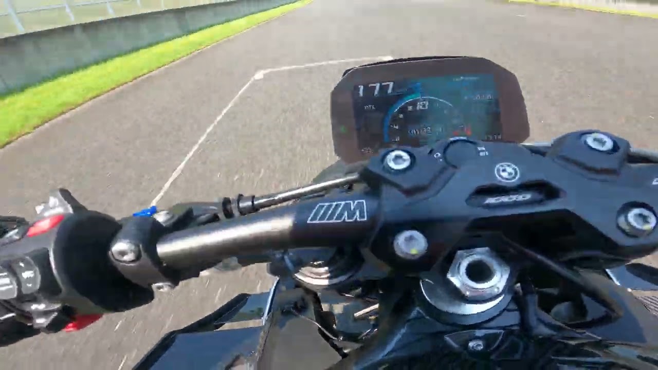 袖ケ浦フォレストレースウェイ_22回目_ベスト1分23秒288　(BMW_M1000R_MY2025)