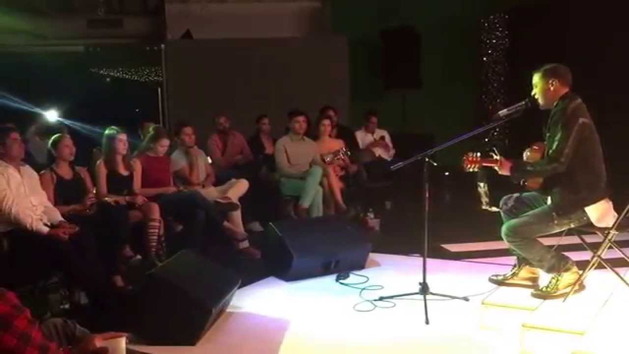 Victor Muñoz - Como tarzan en las ramas (Oct 2014)