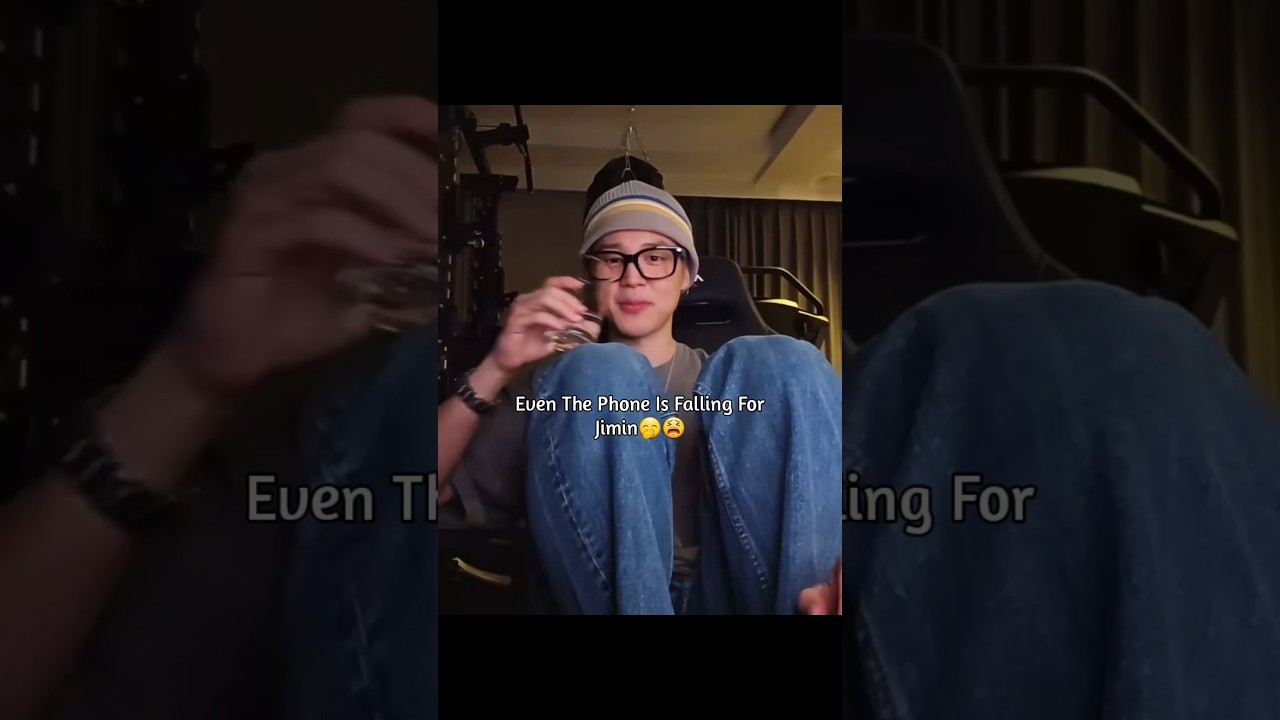 Even The Phone Is Falling For Jimin🤣Jimin Live On Weverse With English Subs🎂💜#jimin #fypシ゚viral #bts