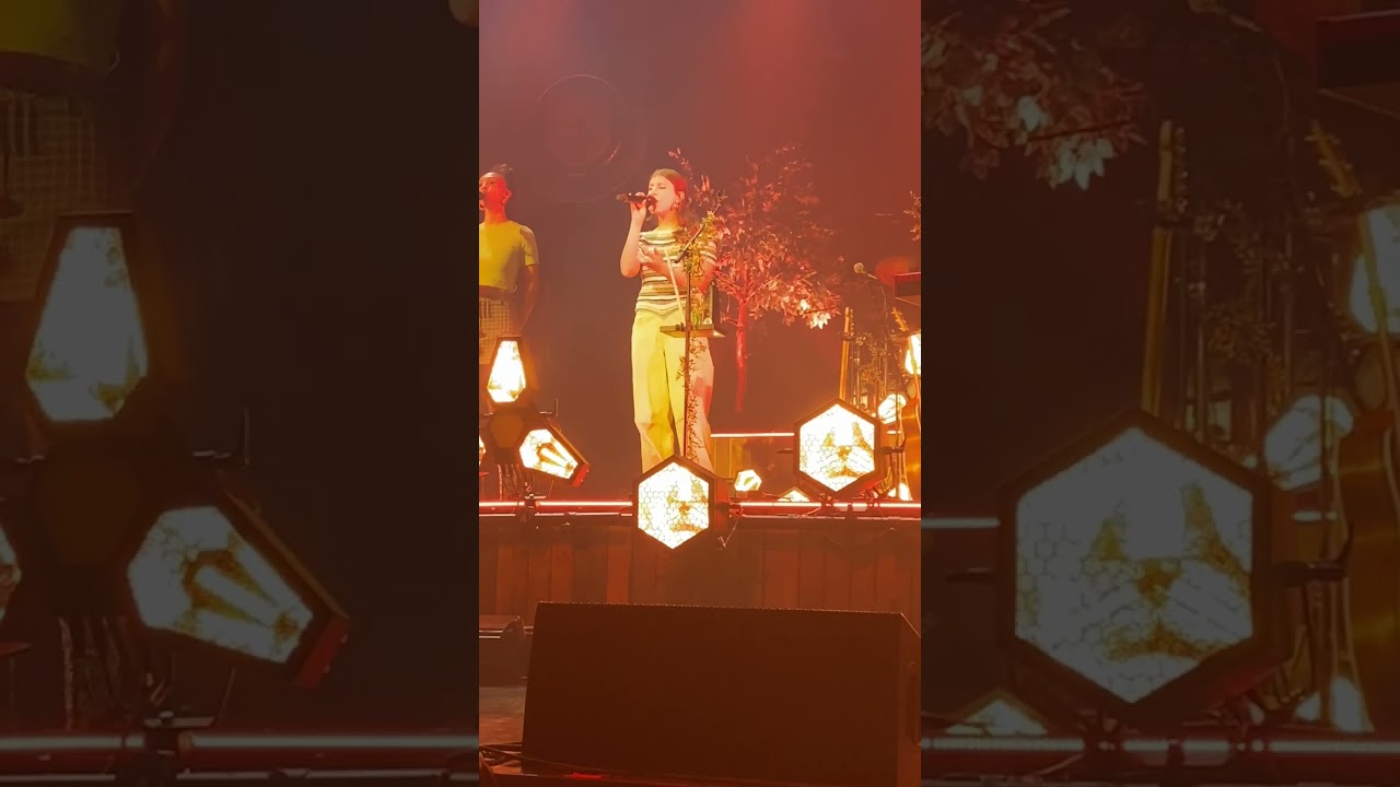 Witness Me - Jacob Collier feat. Lindsey Lomis (live at Alcatraz Milano)  7 Nov 2024  [4k]