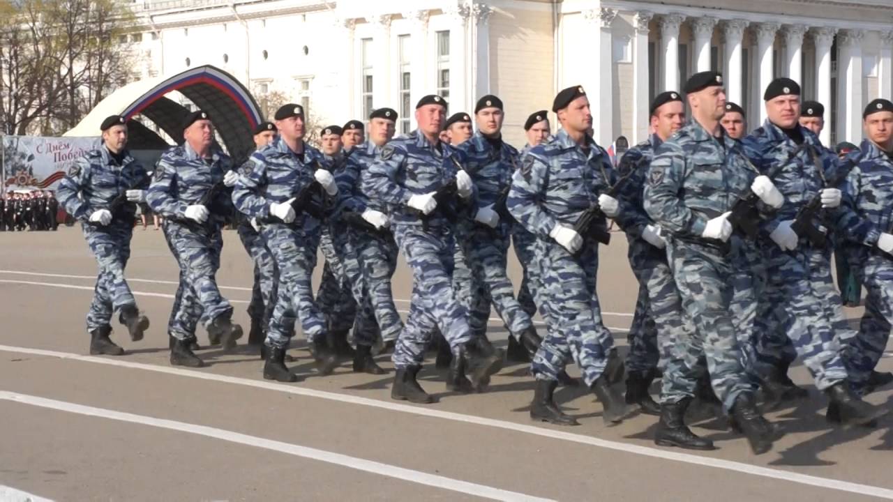 04.05.2016.   Киров, Вятка, Театральная площадь,репетиция парада Победы.