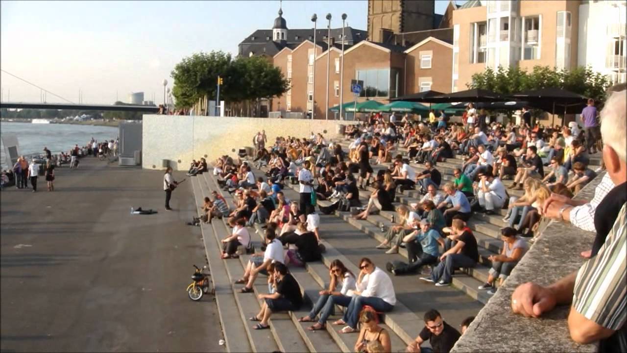 Düsseldorf, in der Altstadt und am Rhein - Sony DSC-TX1