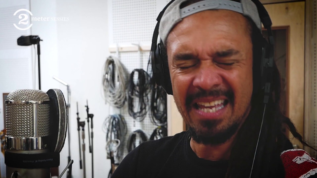 Michael Franti & Spearhead ft. Navio - Show Me Your Peace Sign (Live on 2 METER SESSIONS)
