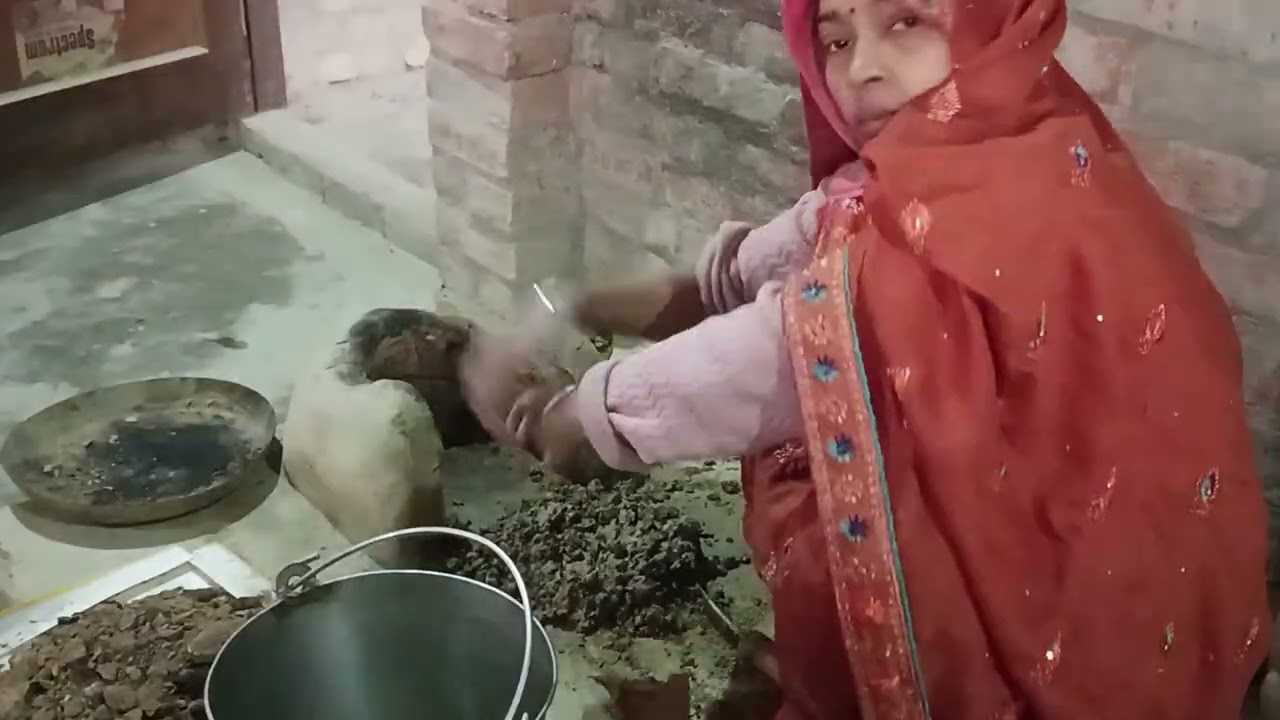 मिट्टी का चूल्हा कैसे बनाऐ 🔥  मिट्टी के चूल्हे की छाटाई #vlog #villagevlog 