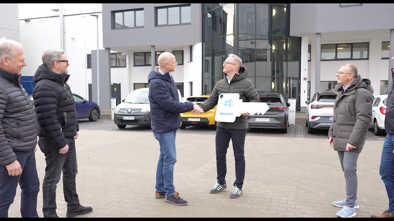 R+M Suttner  & Bremer Bau  - Neubau in Lemgo lange Version