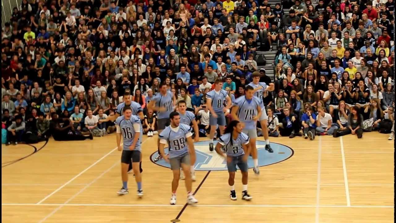 Football Team dance