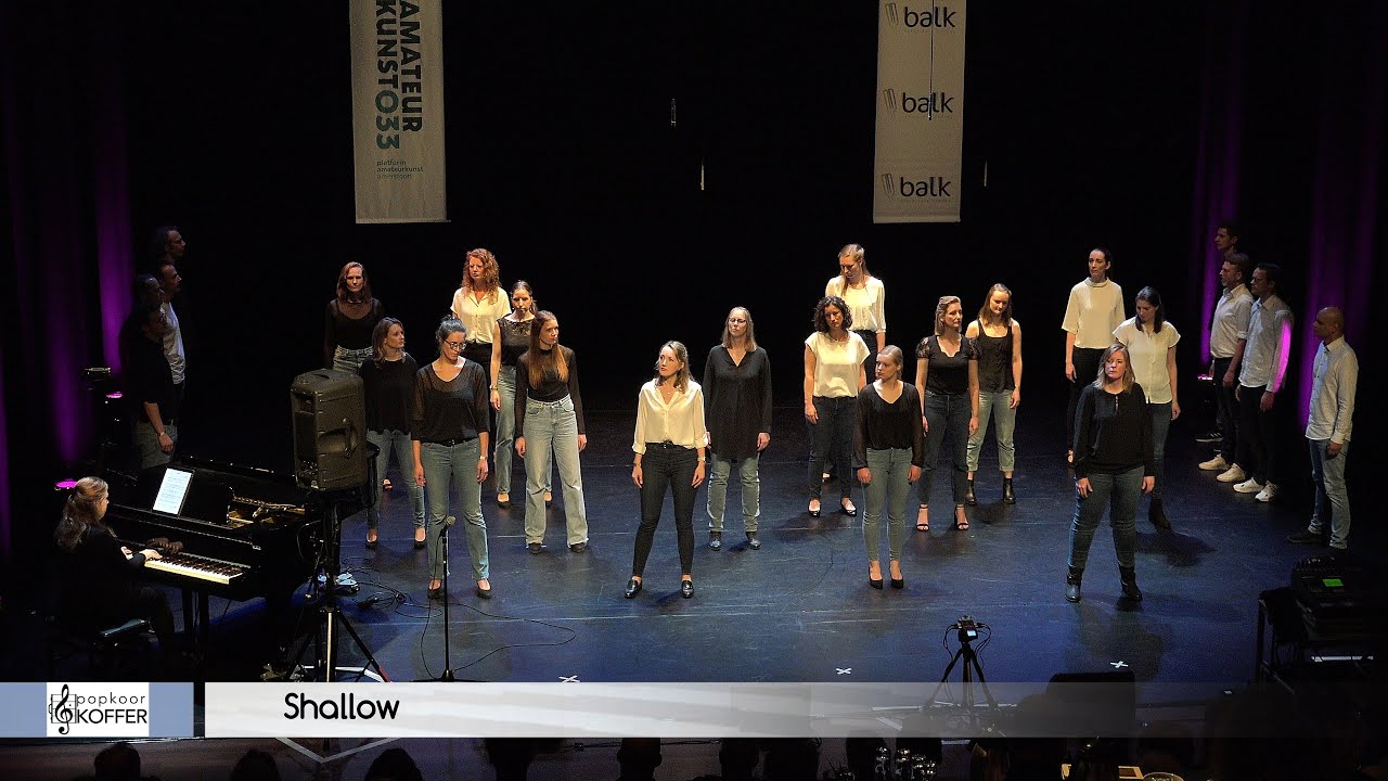 Popkoor Koffer | Shallow (Lady Gaga & Bradley Cooper)