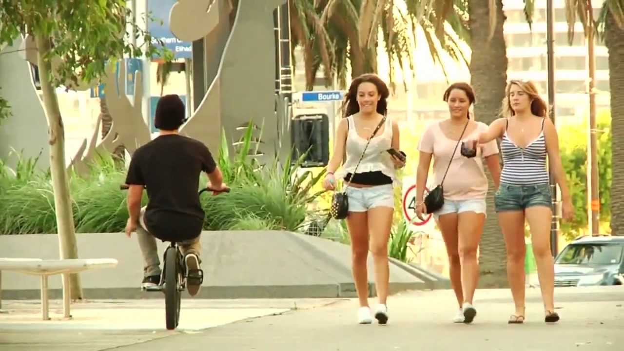 BMX pro's street freeride Australia 2011 HD.avi
