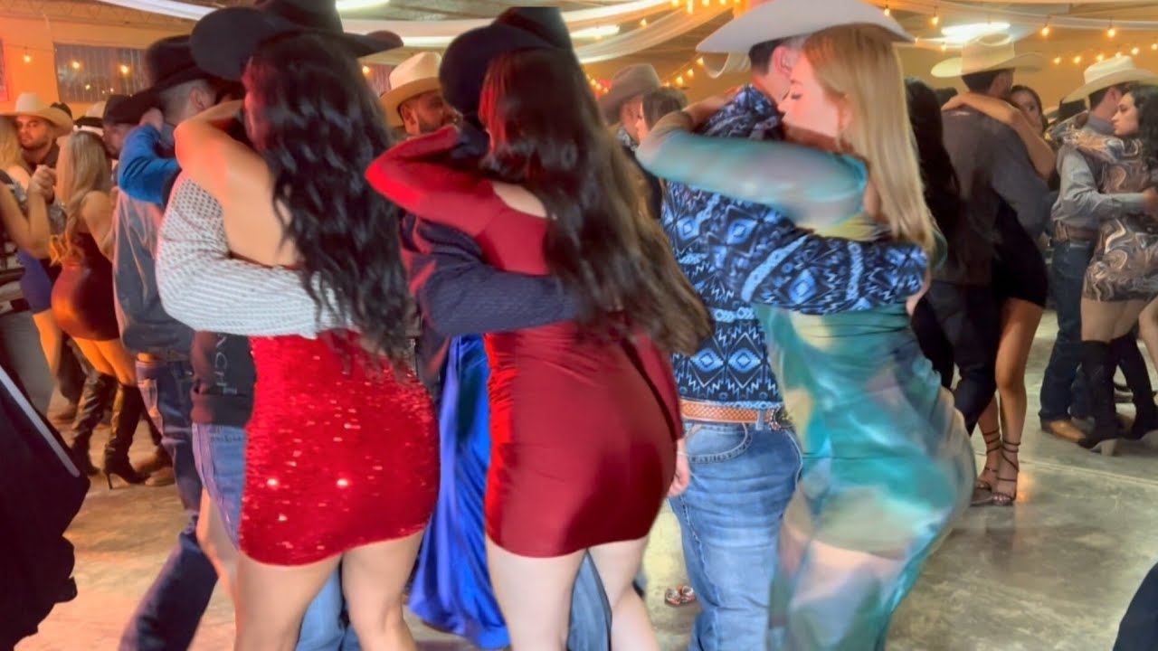 Pero Que Bien Bailan en la Joya Satevo Chihuahua Con los Vendavales 🕺💃