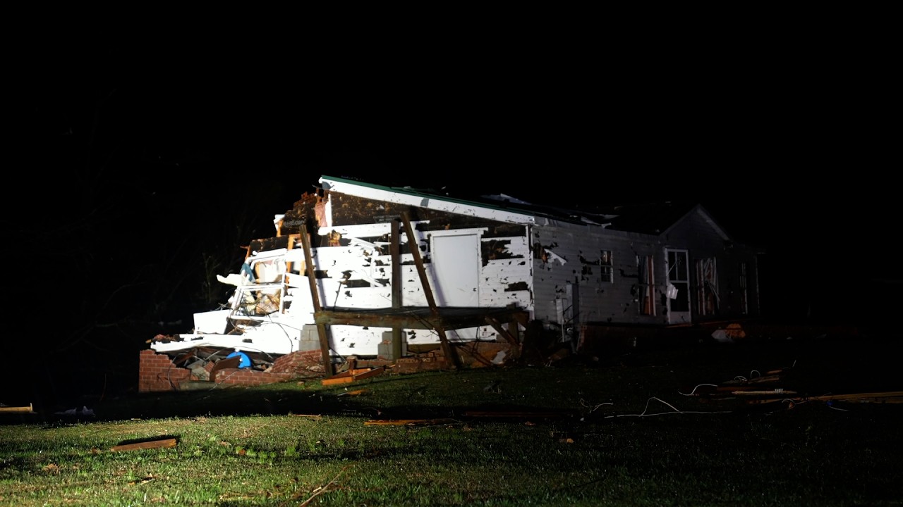 03-16-2026 Bonnertown, TN - Tornado Destroys Mobile Homes - Shreds Trees