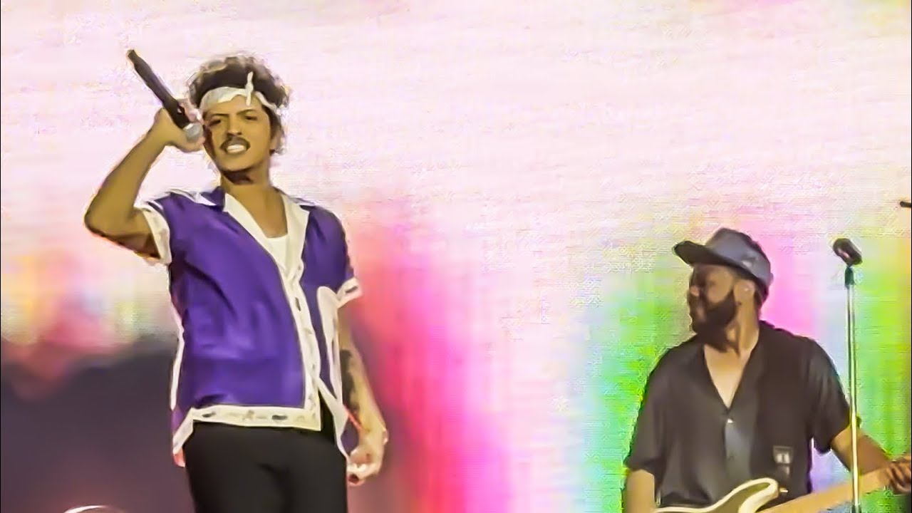 Bruno Mars - 