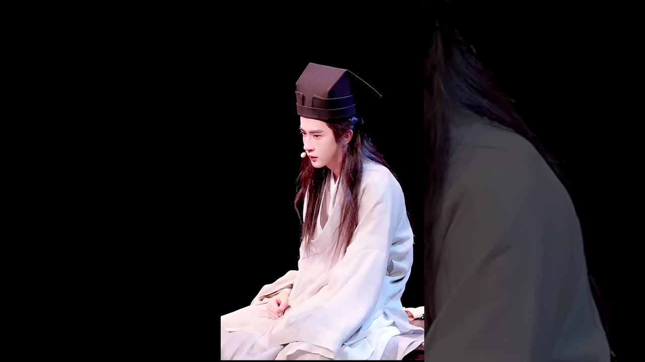 Yu Menglong/Alan Yu,where are your teeth?Why you dodged immediately when Du close to you?💔😭