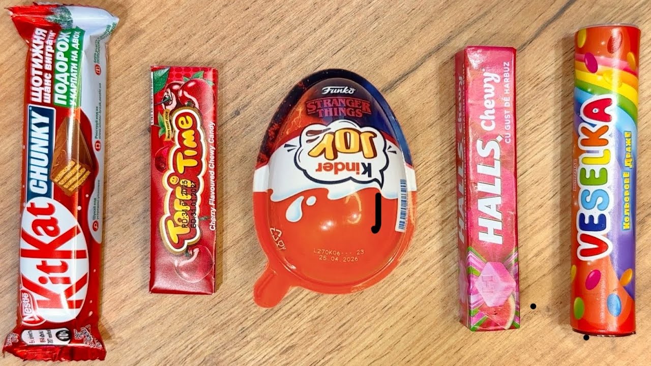 Stranger Things Kinder Joy Opening Kit Kat Chocolate & Halls Chewing Candy Unpacking ASMR