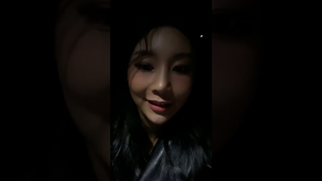 200320 hyebinmm IG live