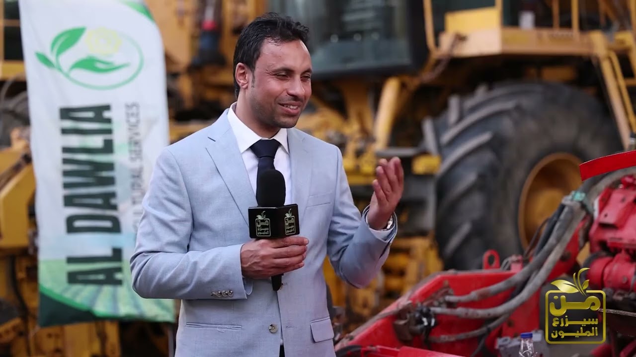 أحمد ناجح.. شاب عبقري.. من معدة واحدة لأسطول كامل من معدات الميكنة.. حصاد وتحميل وزراعة