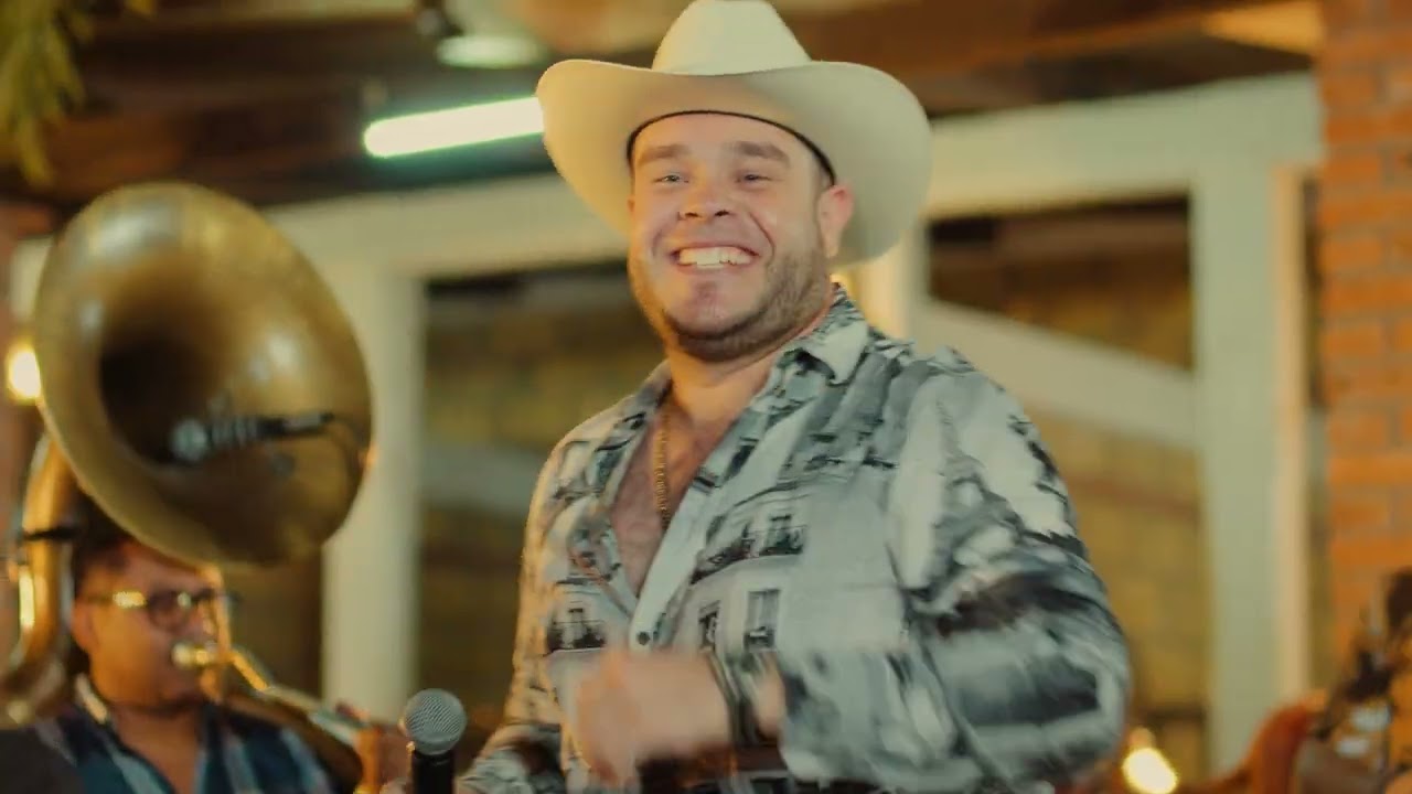 MARCHA DE TARICUARO (EL CHUPÓN) - BANDA LA INDICADA