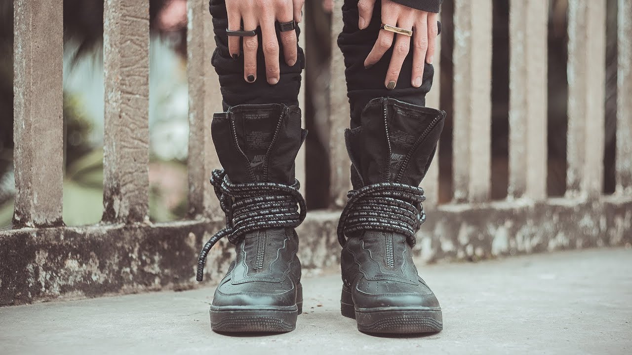 Nike Air Force 1 Hi Special Field Boot triple black : mua ủng cho mùa đông