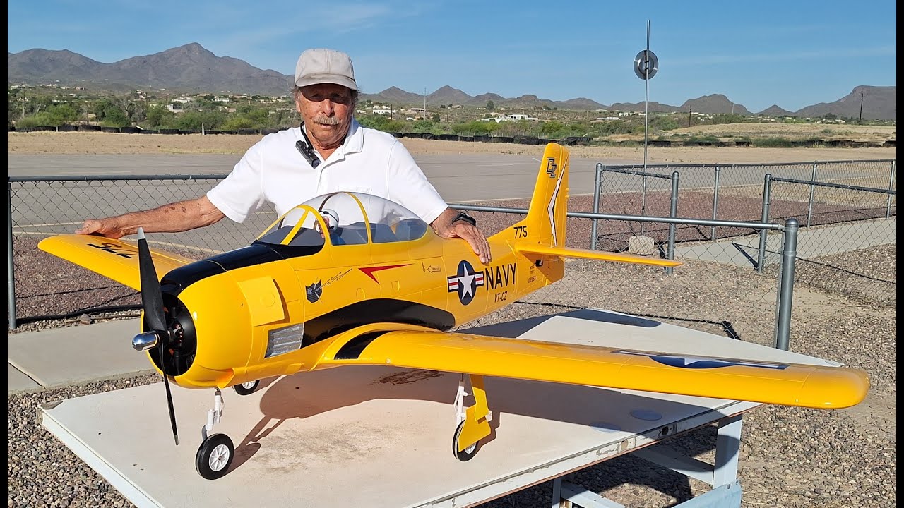 Guy's E-flite Carbon Z T-28 Trojan 2.0m Maiden Flight