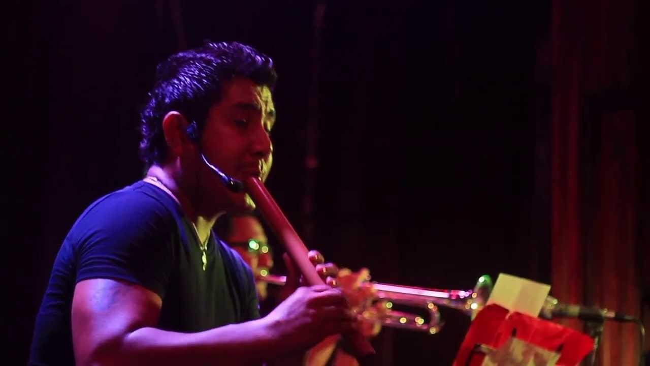 QUENA - CHECHO TRIPLE THREAT (CRAZY FLUTE MAN)