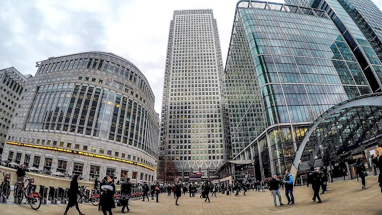 A Walk Around Canary Wharf. Spring Afternoon in London