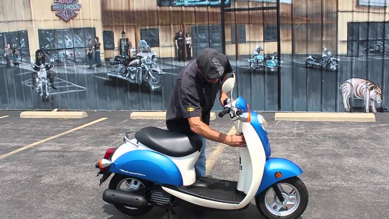 Pre-Owned 2009 Honda Metropolitan