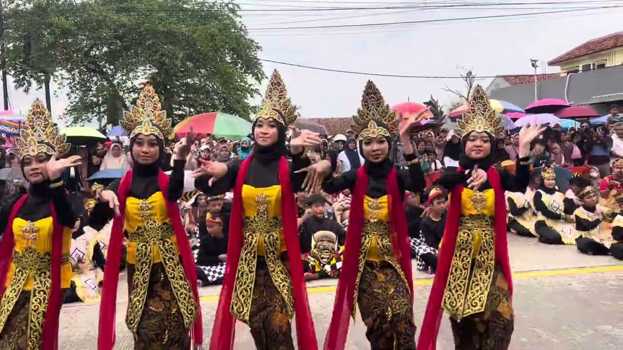 VIRAL!! PERSEMBAHAN TARI KILAU PUSAKA | KARNAVAL HUT RI KE 80 TH SMP NEGERI 1 AJIBARANG 