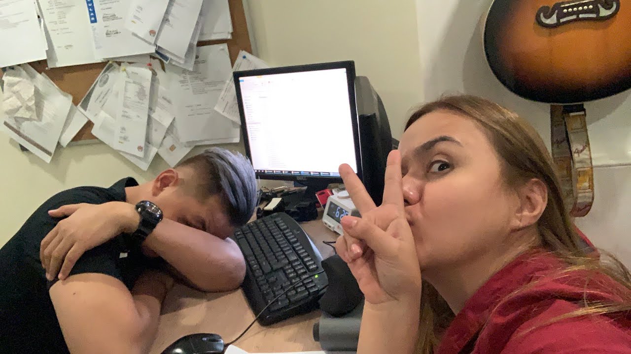 Antok in the office🤦🏻‍♂️😂