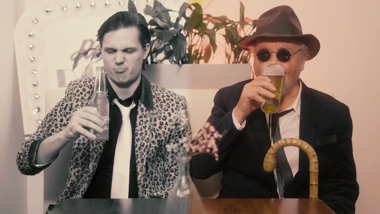 The Holbergs & Rockin’ Robin - Gammal nok til å kjøpe øl (offisiell musikkvideo)