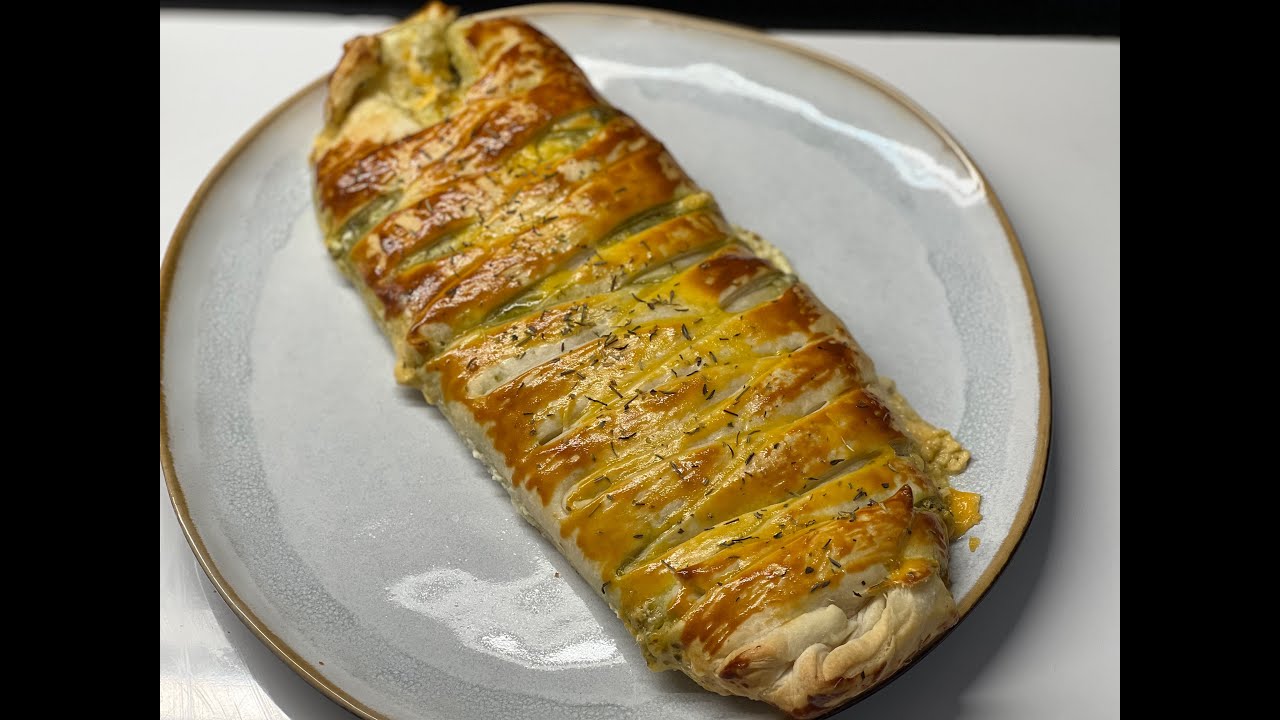Tresse feuilletée poulet fromage pesto, une recette très rapide