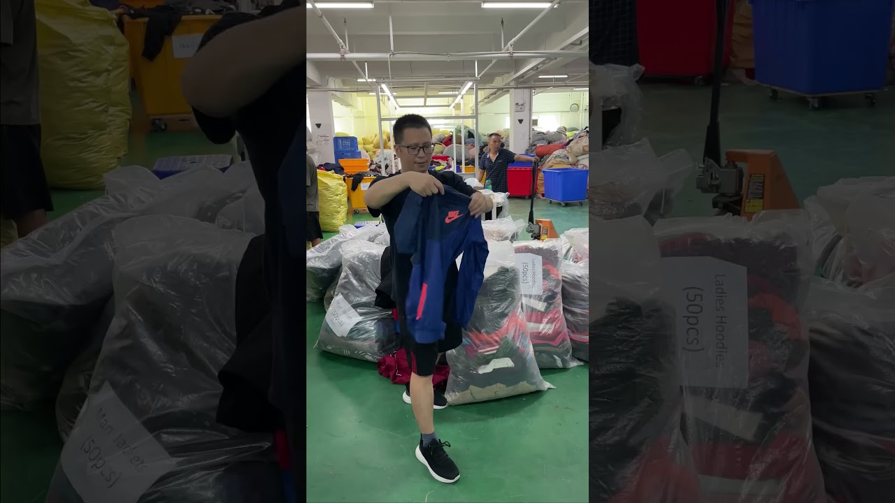 Used brand clothes wholesale supplier #usedclothes #secondhandclothes #fashion #nike