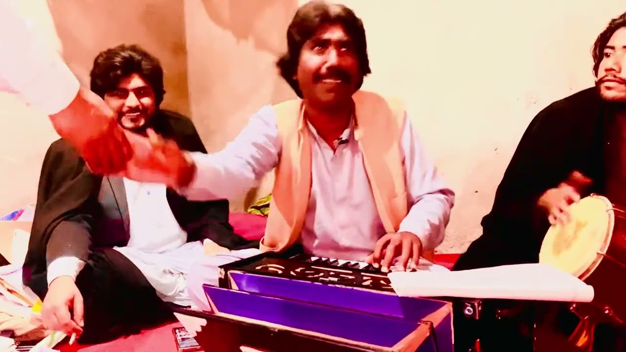 Kharre Sajanr Dhundendi Waddi Han | Singer Nazeer Naaz Song | Saraiki Punjabi Song |