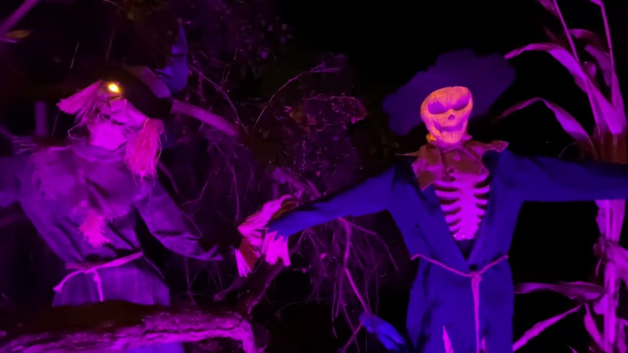 2022 Halloween Twisted Trails Grand Opening - Entire Night Time Walk Through - Animatronics Working!