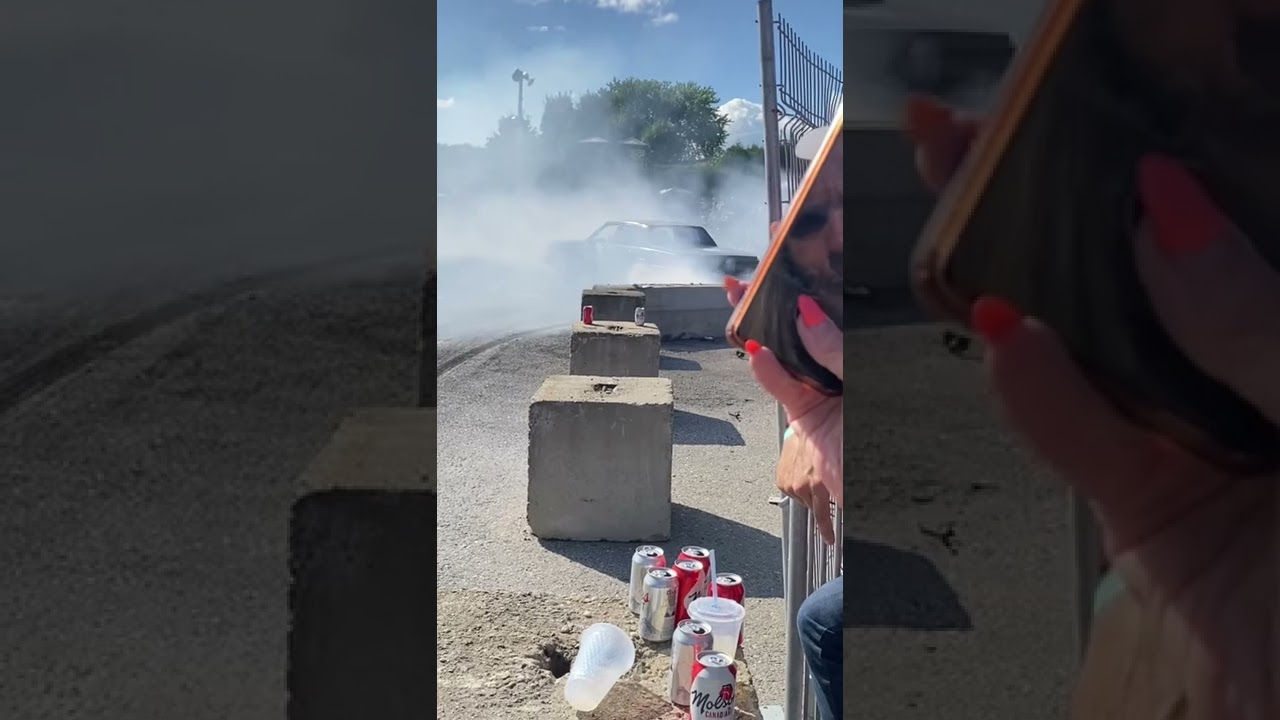 #burnout #donuts #old #oldcar #musclecar #fdcn #shorts #short #shortvideo