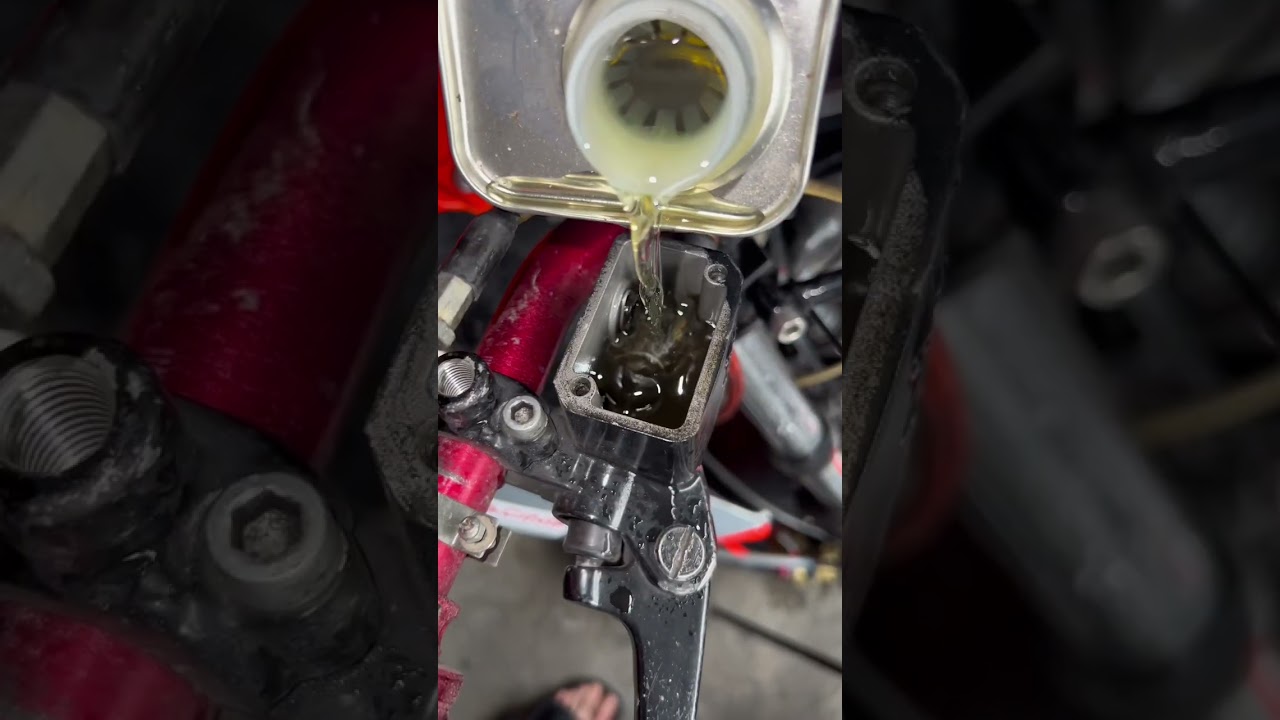 CAMBIO LIQUIDO DE FRENOS MOTO