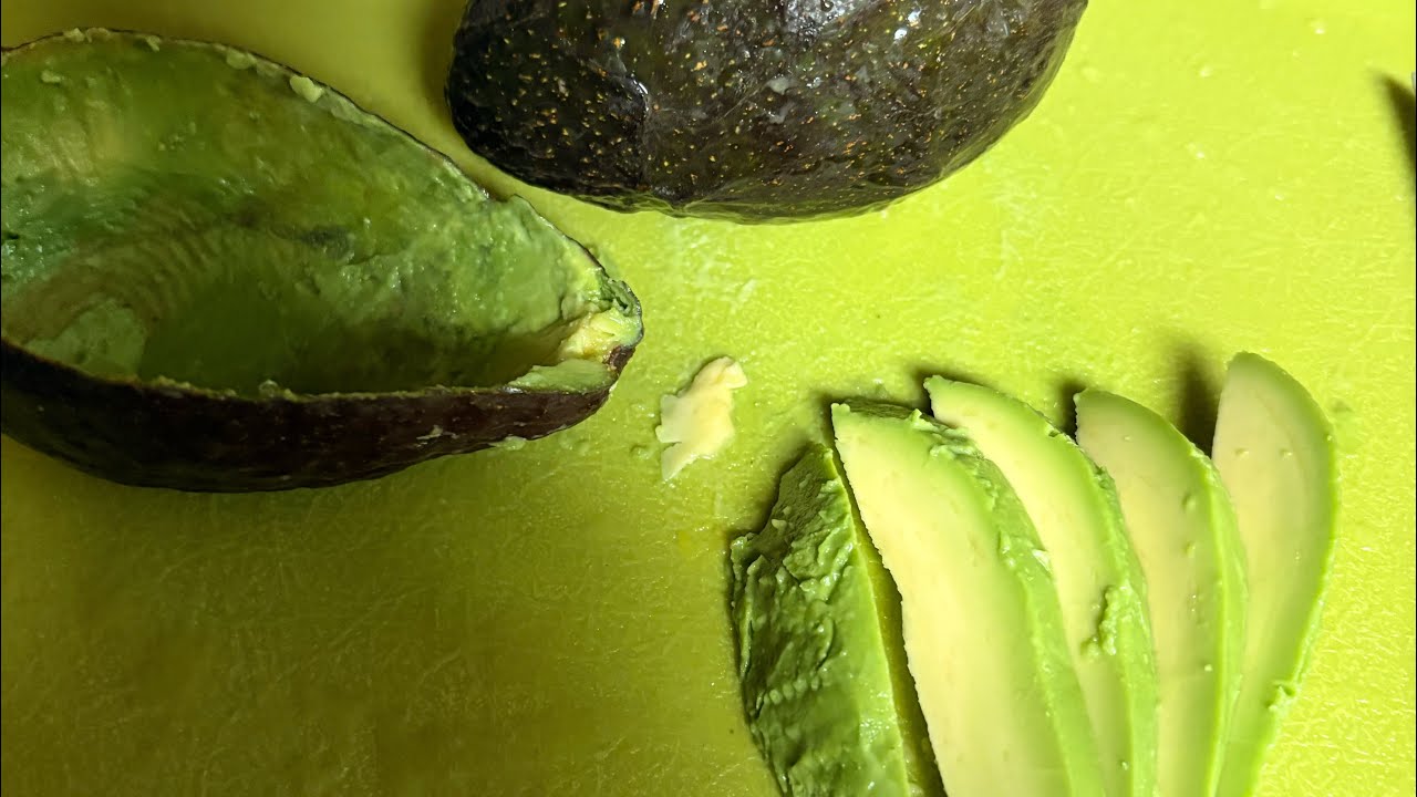 How to Select and Cut the Perfect Avocado