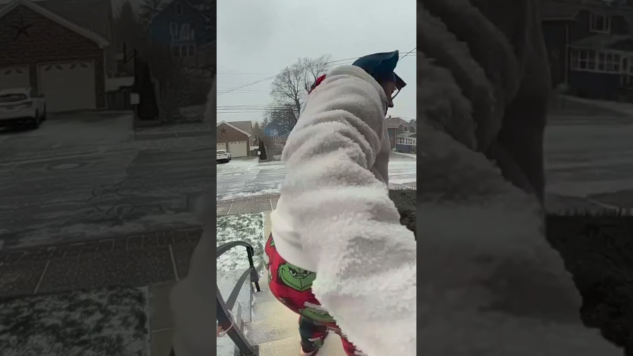 New York mom sent &lsquo;flying in the air like a kite&rsquo; by 70 mph winds #shorts