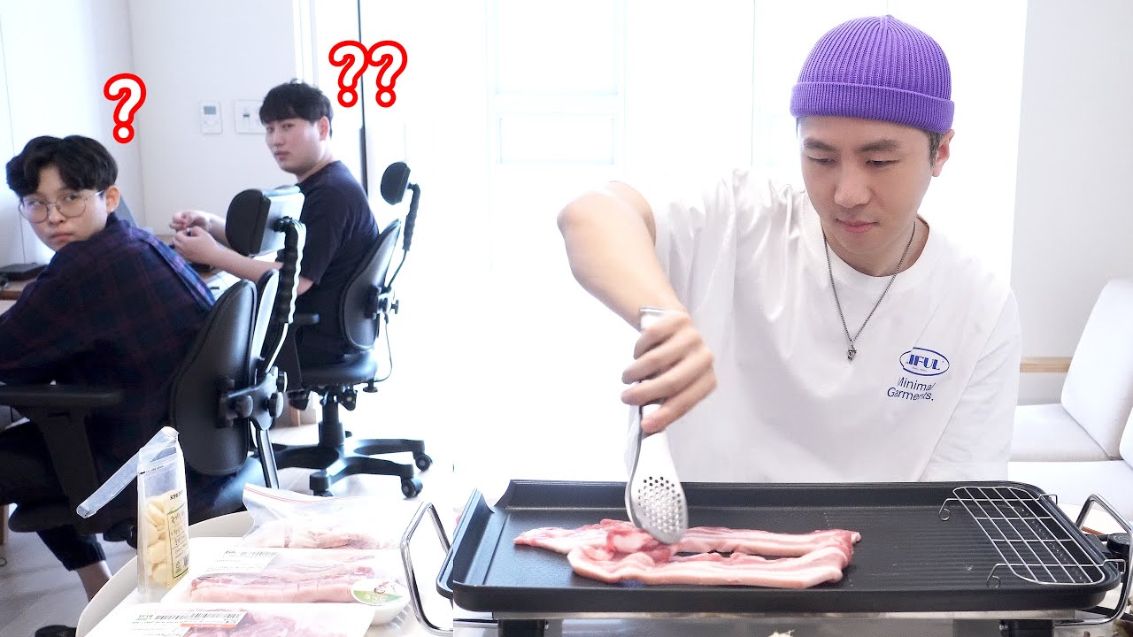 韩国淘气老板挑衅在工作的职员，职员究竟能不能坚持！？