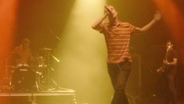 Royal Headache perform 