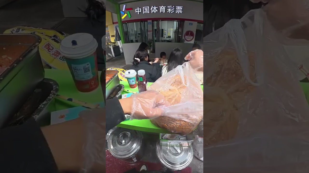 Food live streaming🔴的副本