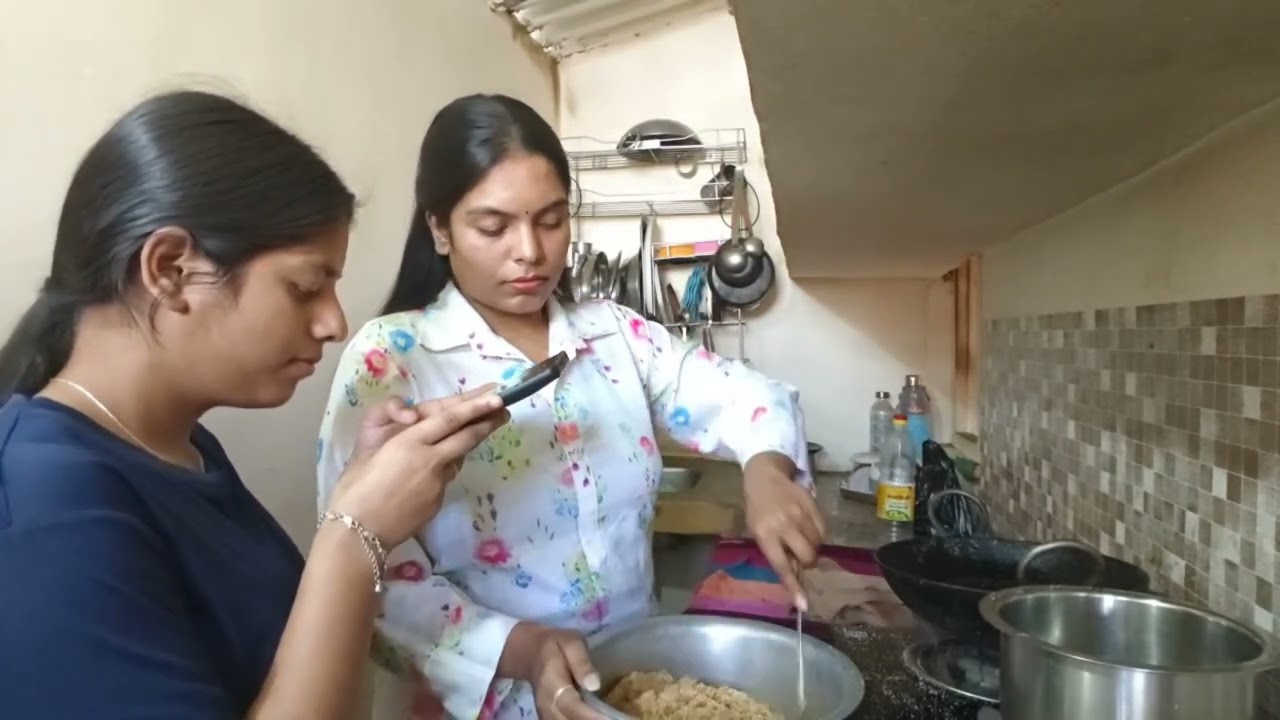 Highlight 1:05:59 - 1:10:59 from Sona Pandey is live!