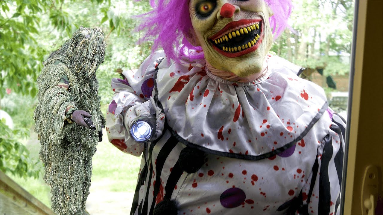 Hugz The Clown Attacks with a Gift From the Creepy Treeman - WeeeClown Around