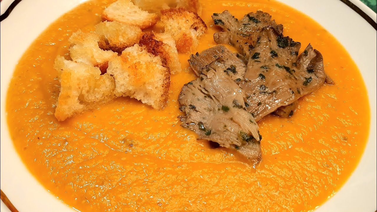 VELLUTATA DI ZUCCA E CECI CON CROSTINI E FUNGHI PLEUROTUS #plantbased #easyrecipe