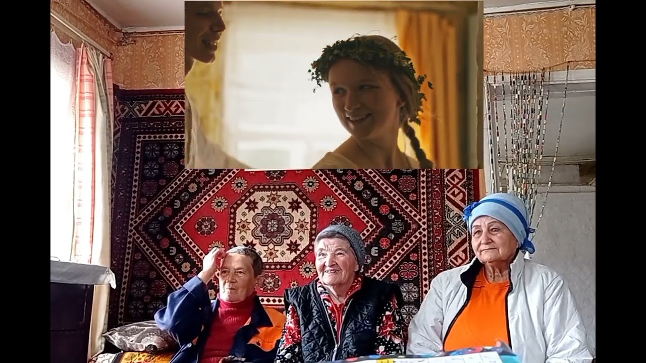 Порт0 — Оттуда. Помогавшие в съёмках бабушки оценивают результат.