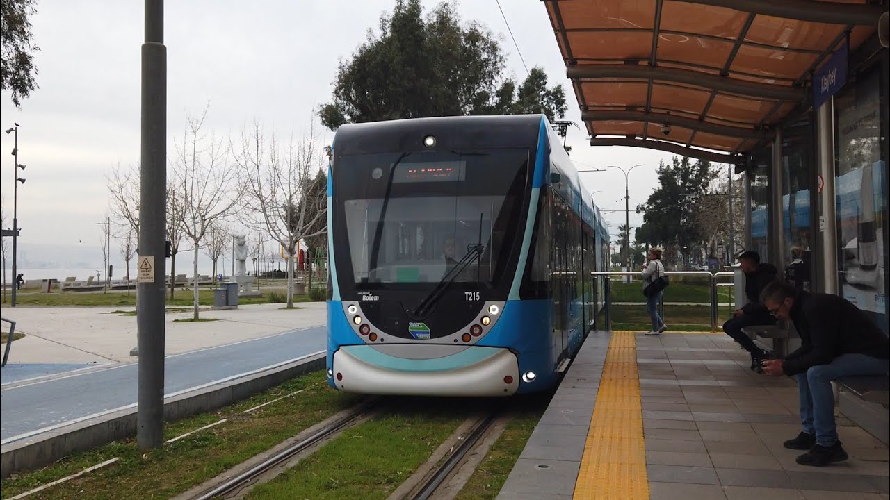 İzmir'de Tramvayla Alaybey - Ataşehir Kavşağı - Ataşehir Arasında Seyahat