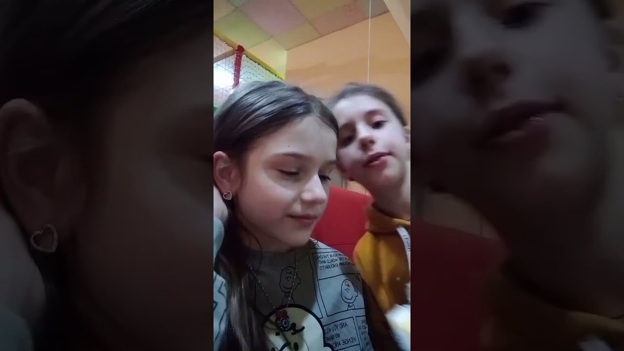 ухты я за целый год выпустила видео на котором будет 1 просмотр