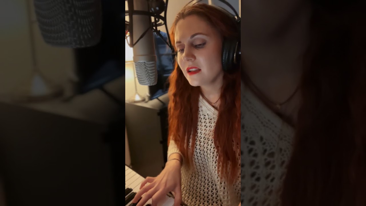 Nora Kinnunen : Sylvian joululaulu -kotistudiolive 