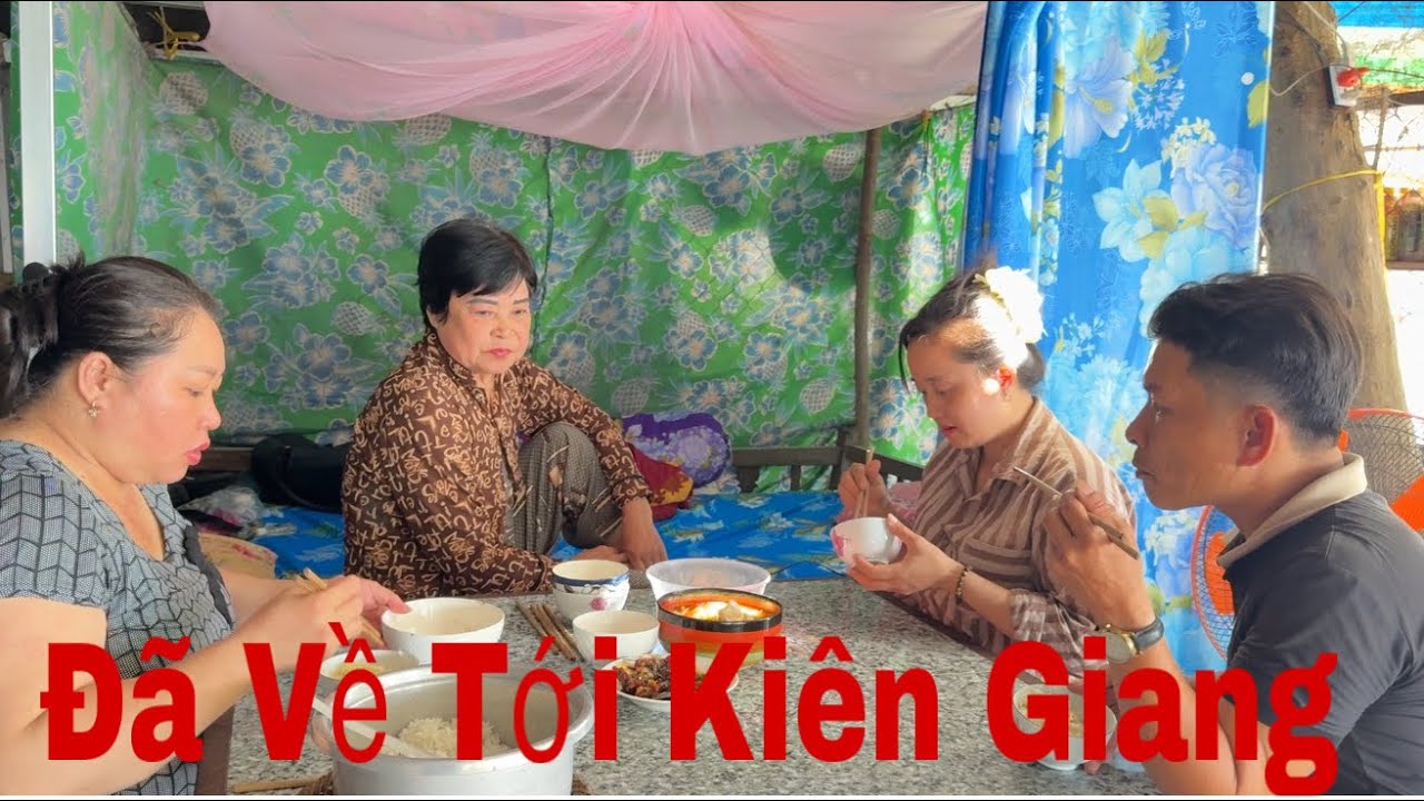 Vợ Chồng Út Tuấn Về Kiên Giang Thăm Mẹ Cùng Buổi Cơm Gia Đình l #TĐVLOG 